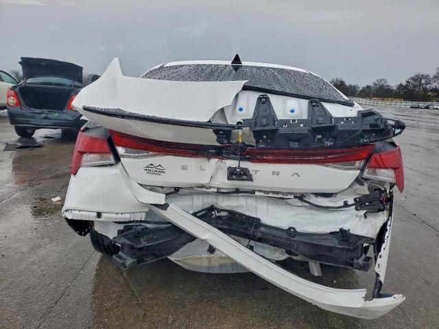 Hyundai ELANTRA Sel Sport Image 8