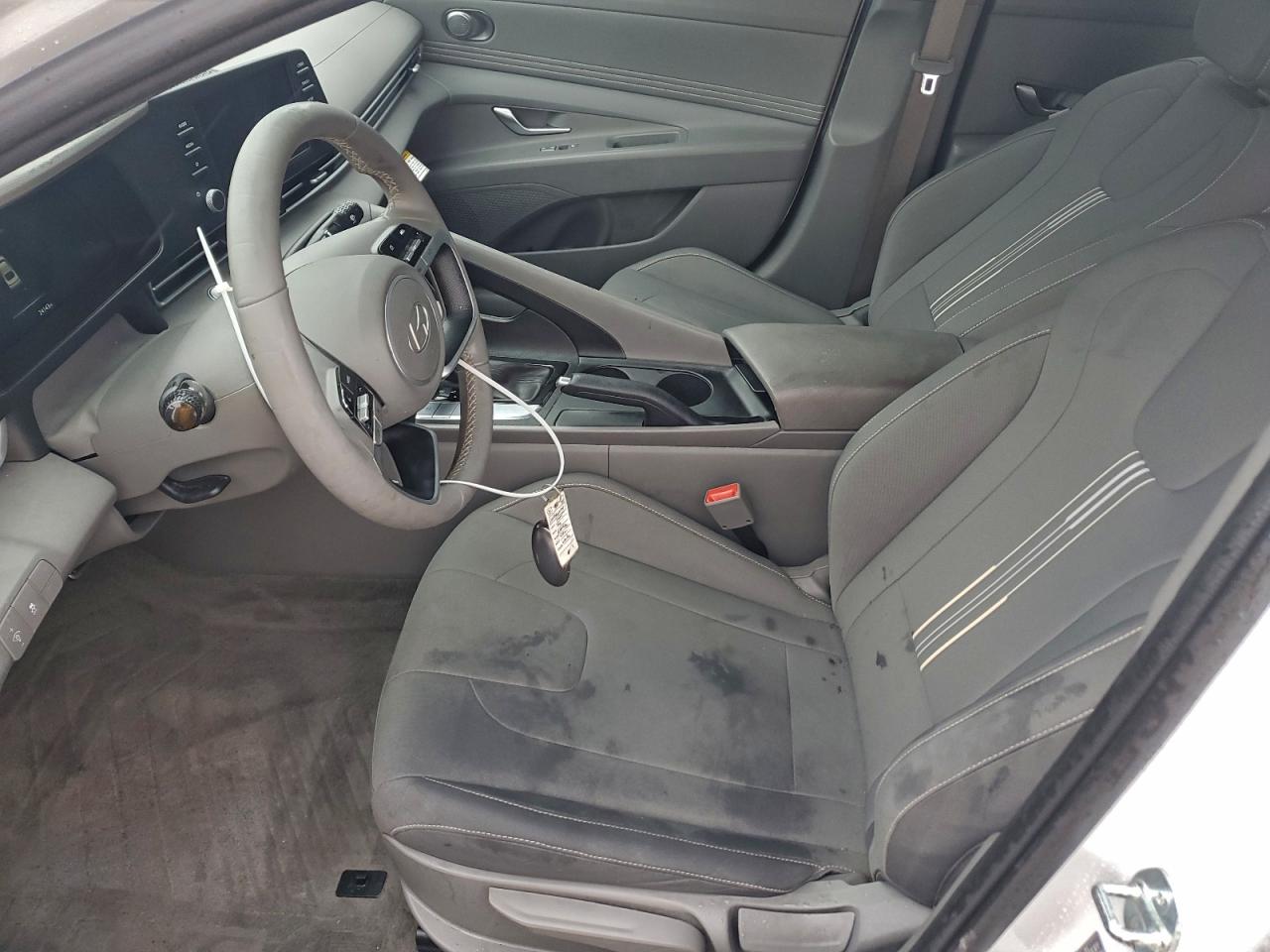 Hyundai ELANTRA Sel Sport Image 7