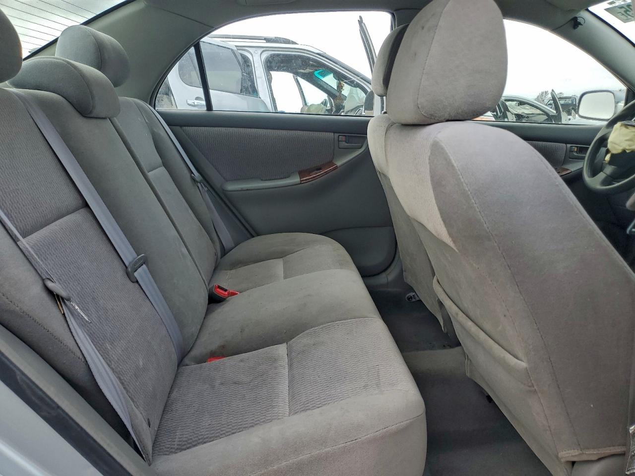 Toyota Corolla Ce Image 4