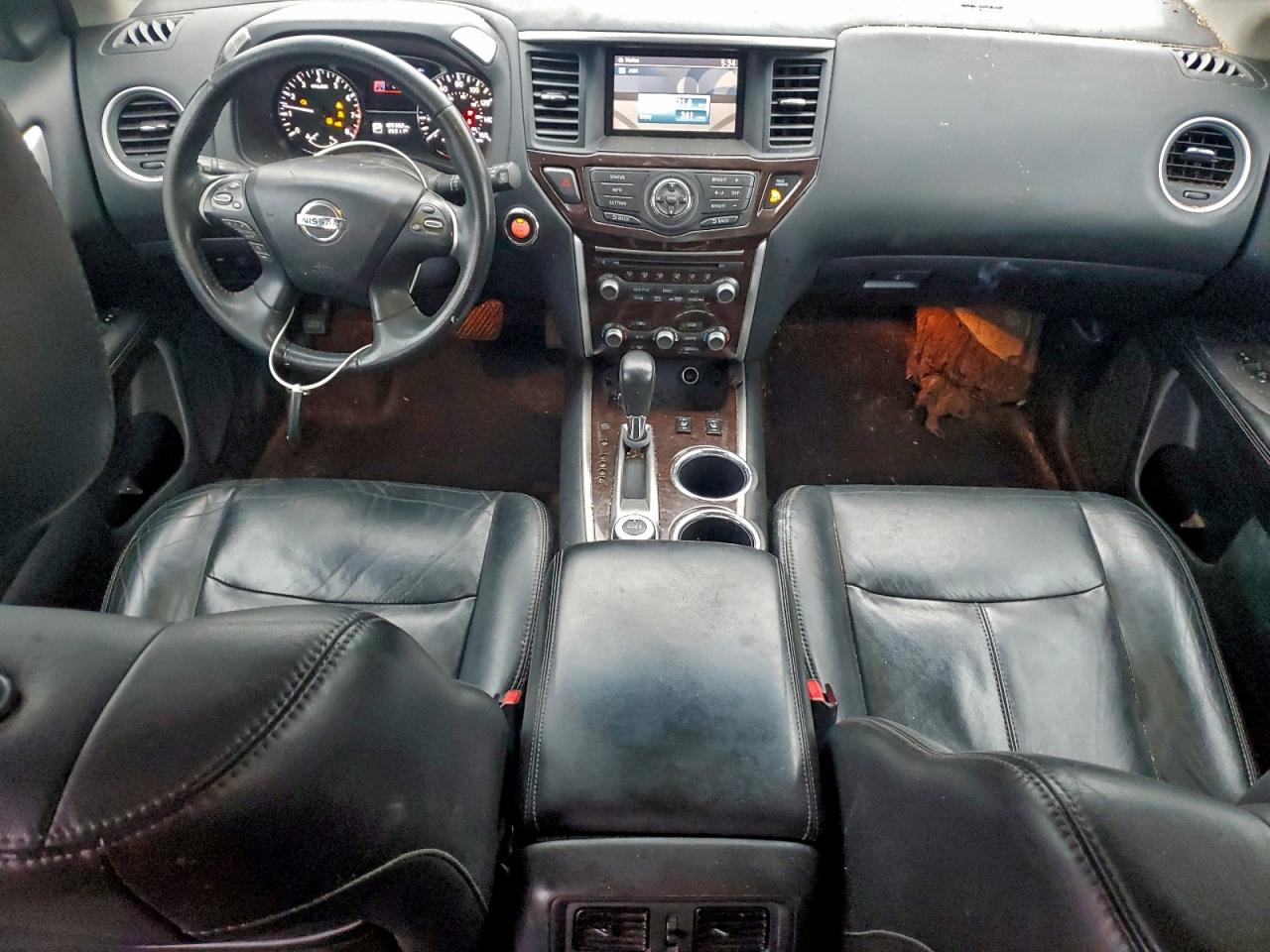 Nissan Pathfinder S Image 6