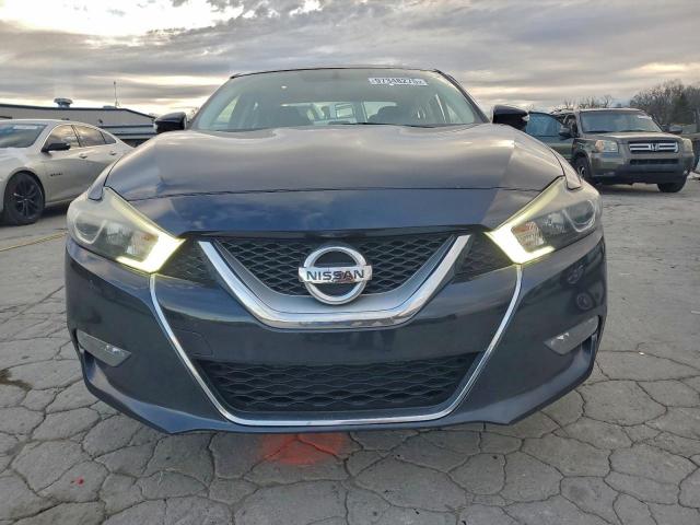 Nissan Maxima 3.5s Image 4