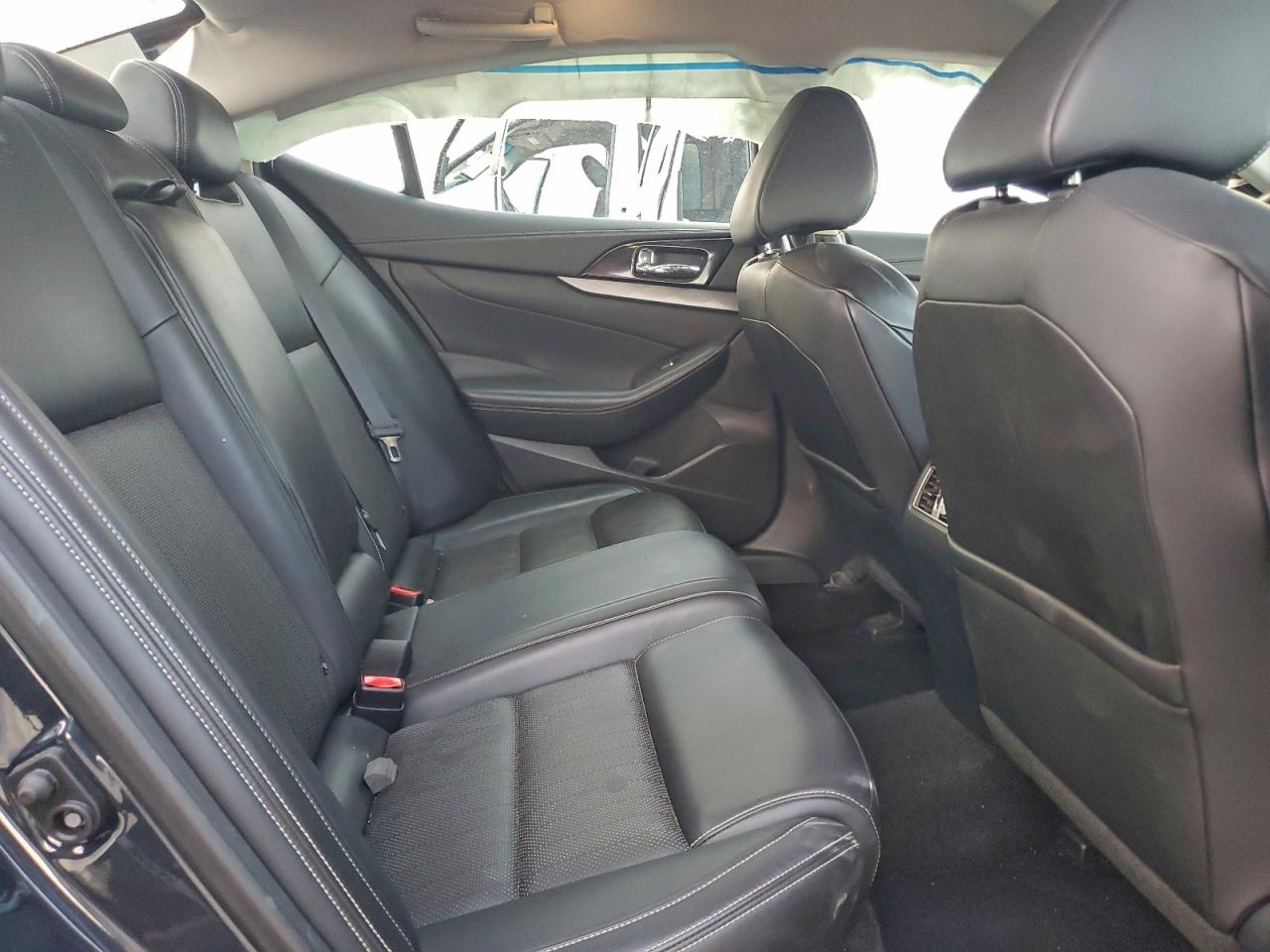 Nissan Maxima 3.5s Image 5