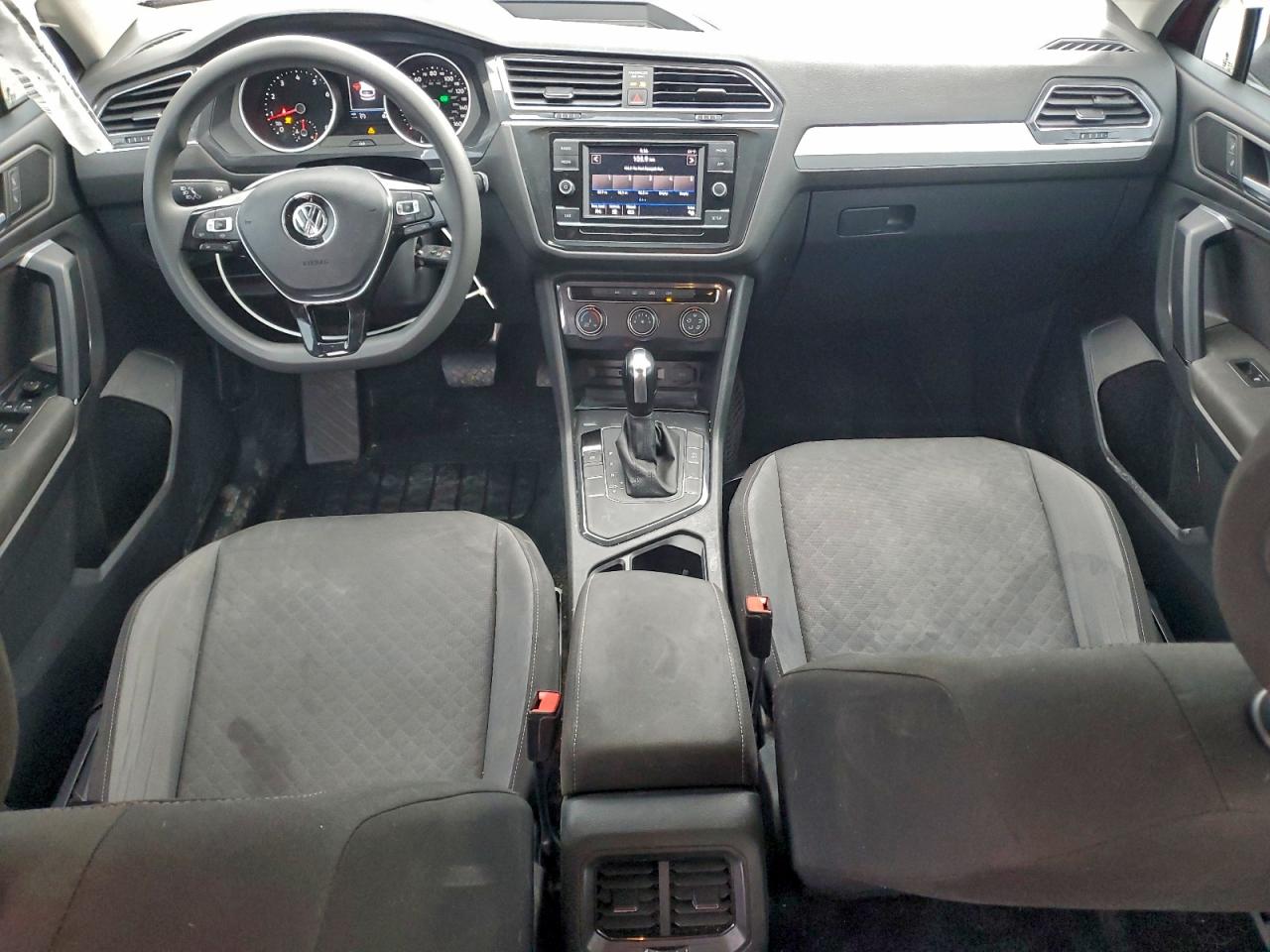 Volkswagen Tiguan S Image 8