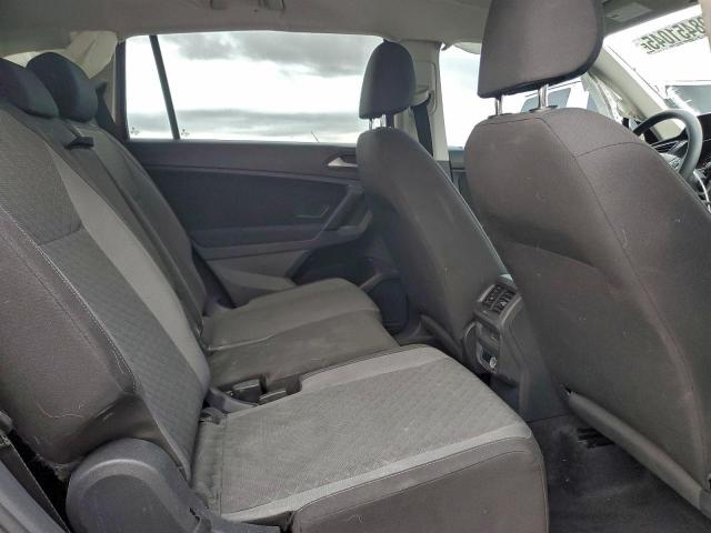Volkswagen Tiguan S Image 13