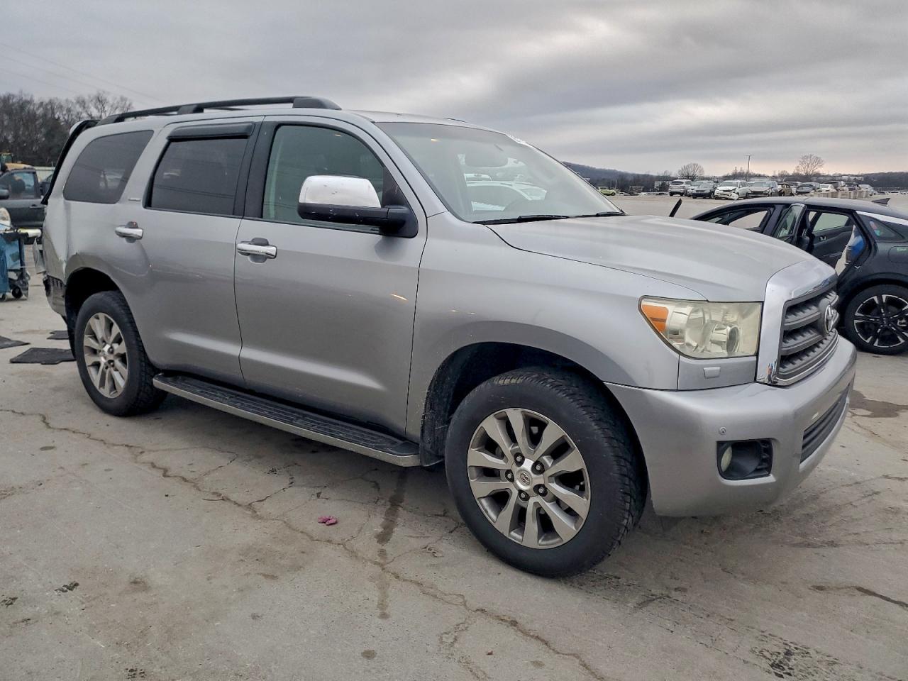 Toyota Sequoia Limited Image 10