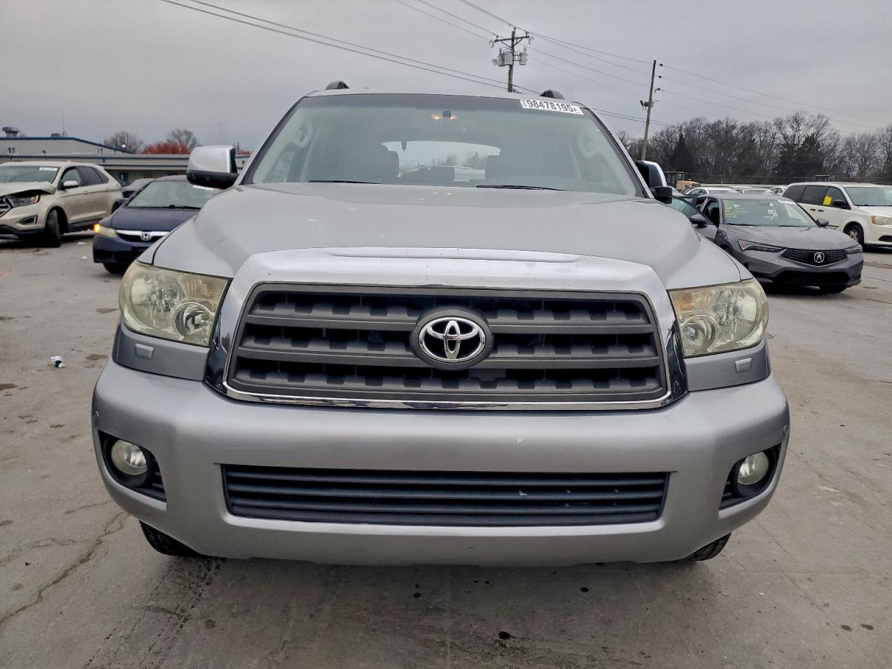 Toyota Sequoia Limited Image 8