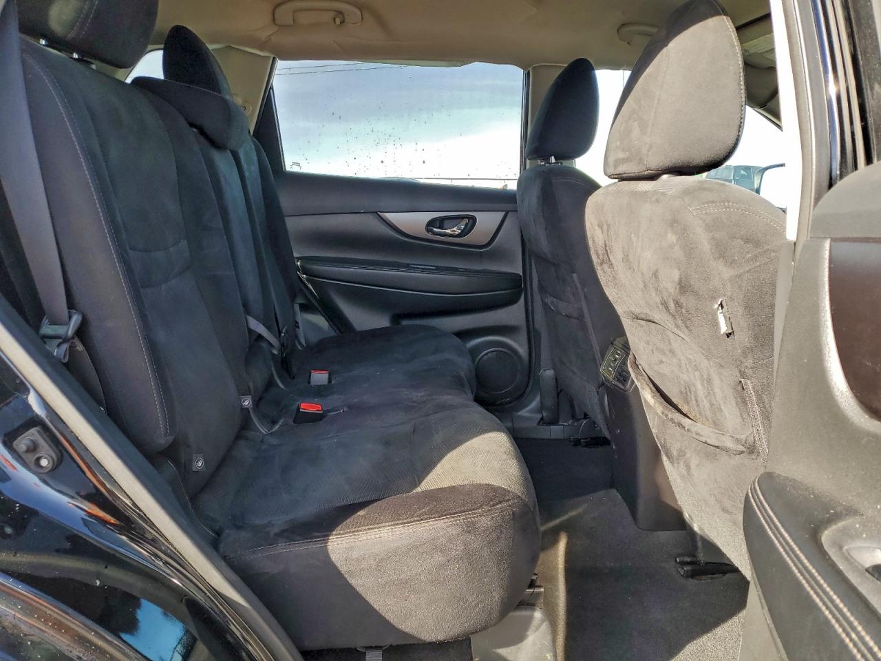 Nissan Rogue S Image 5