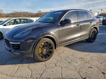  Salvage Porsche Cayenne
