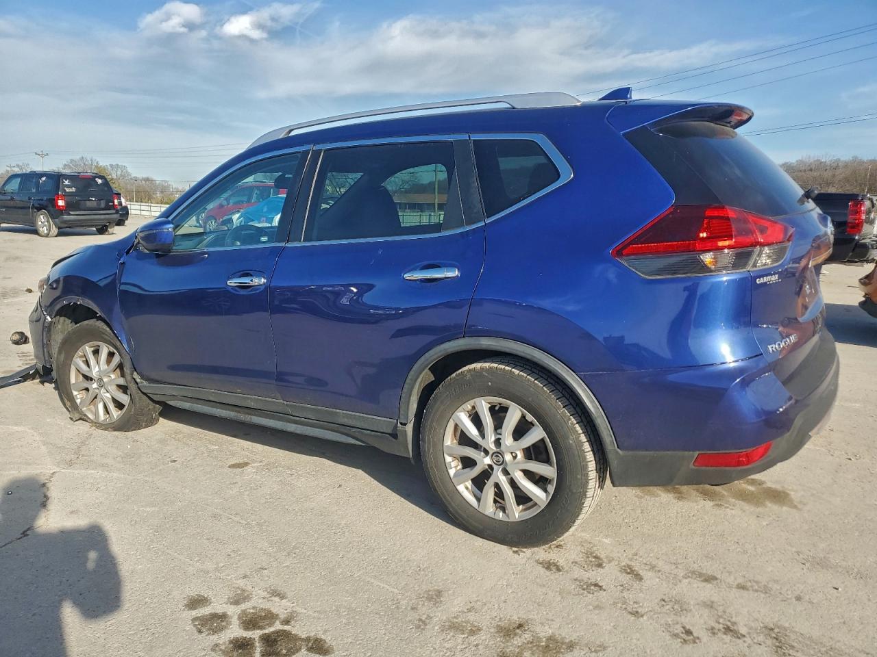 Nissan Rogue S Image 5