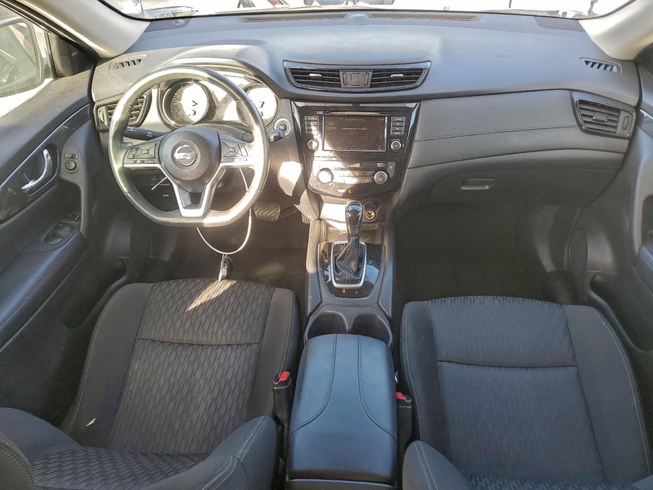 Nissan Rogue S Image 4