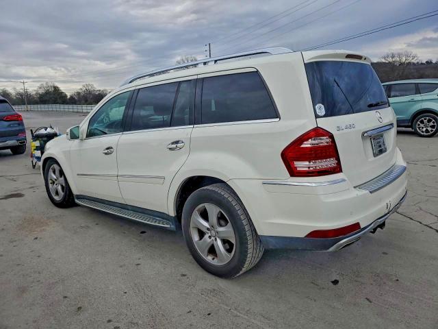 Mercedes-Benz G-Class 450 4matic Image 3