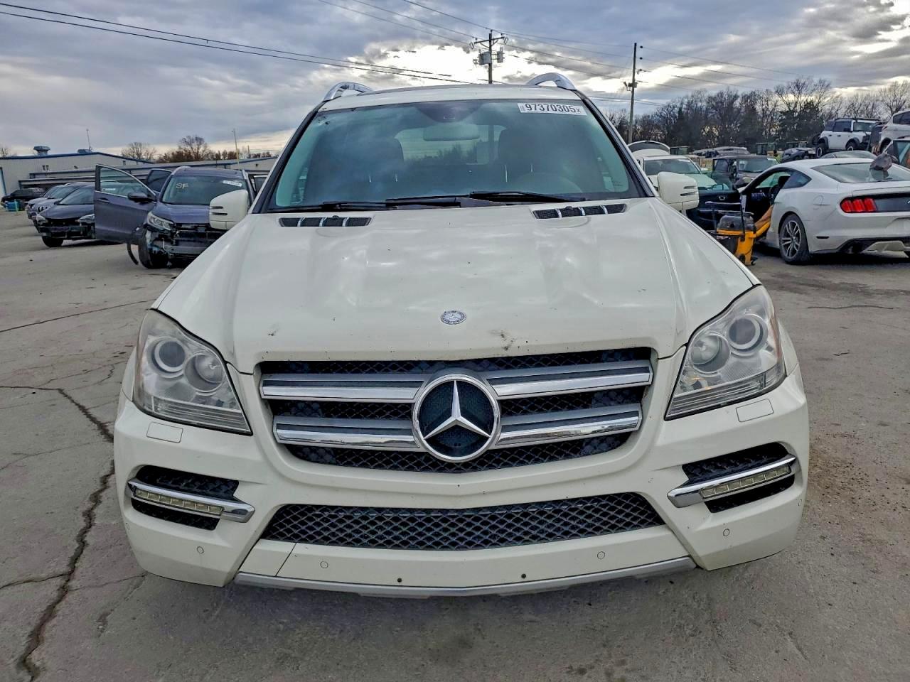 Mercedes-Benz G-Class 450 4matic Image 4