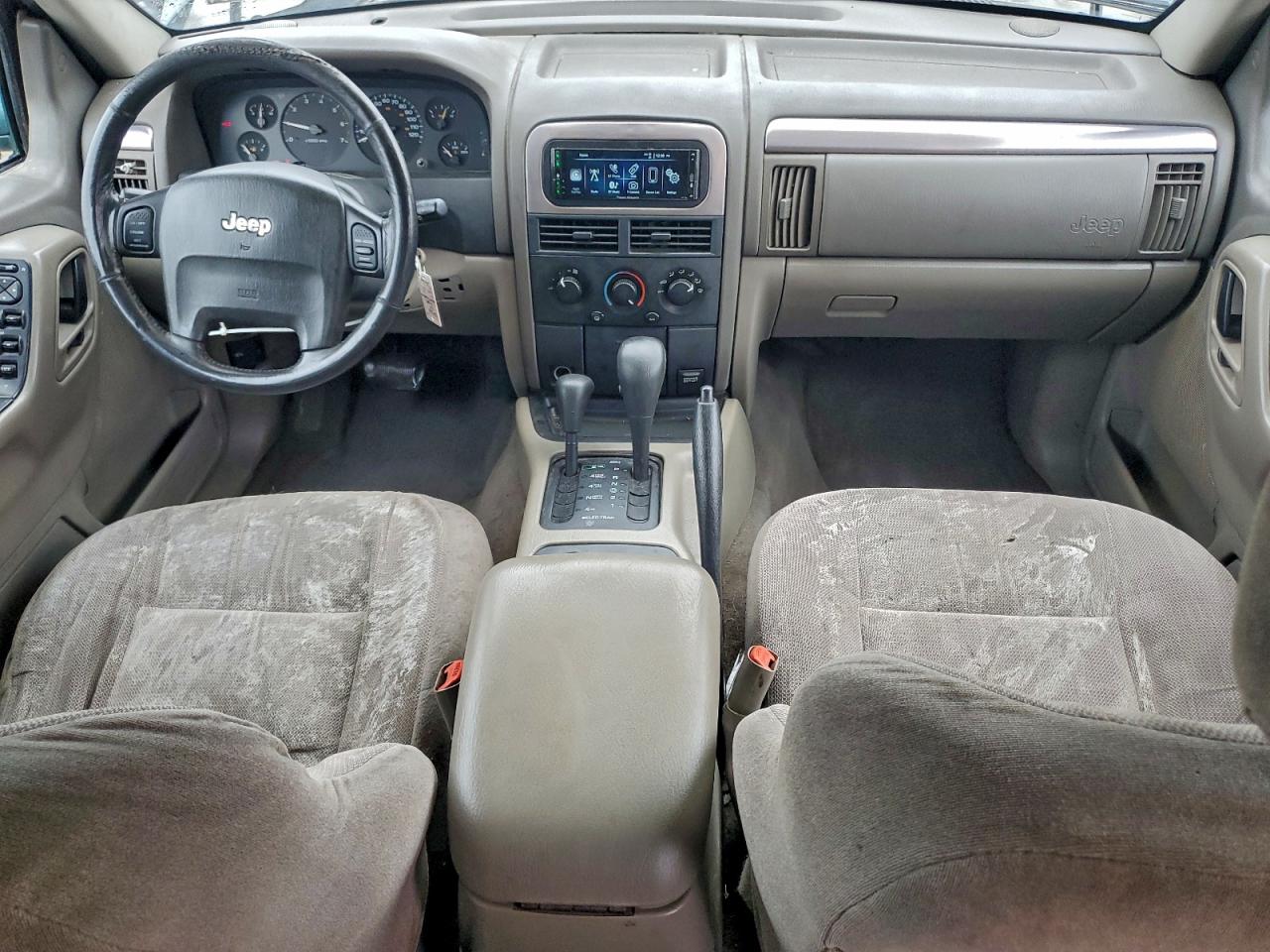 Jeep Grand Cherokee Sport Image 11