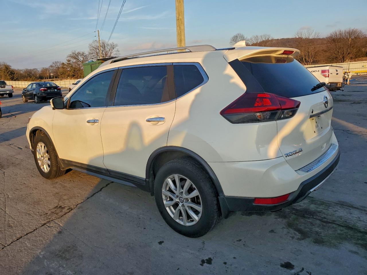 Nissan Rogue S Image 7