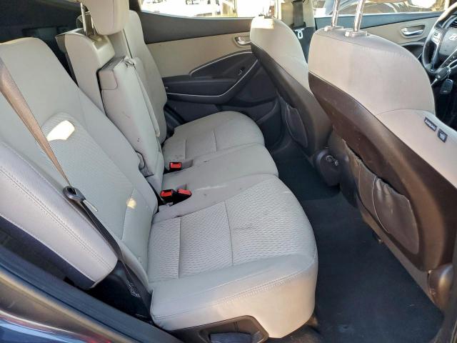 Hyundai SANTA FE Image 4