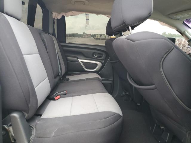 Nissan Titan S Image 8