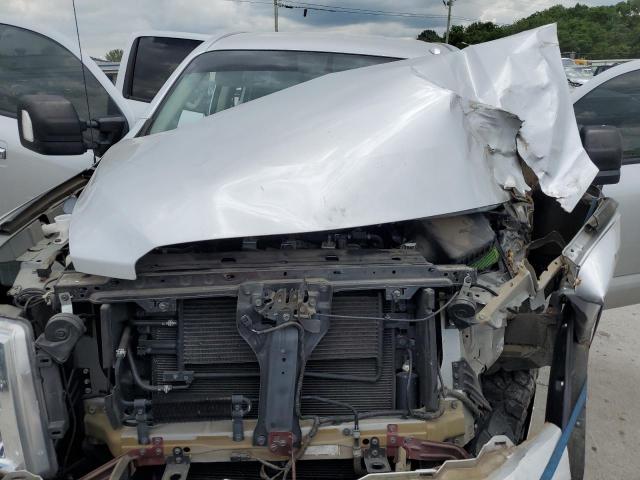 Nissan Titan S Image 2