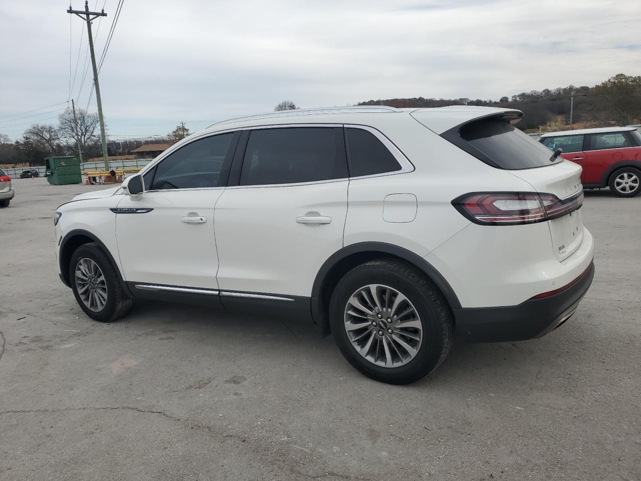 Lincoln Nautilus Image 2