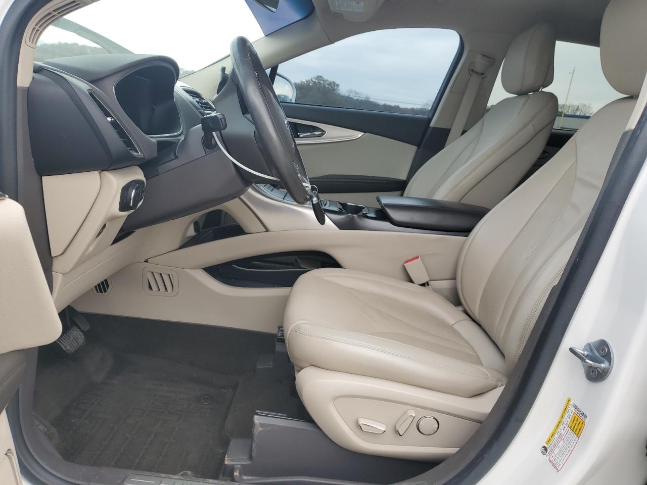 Lincoln Nautilus Image 10