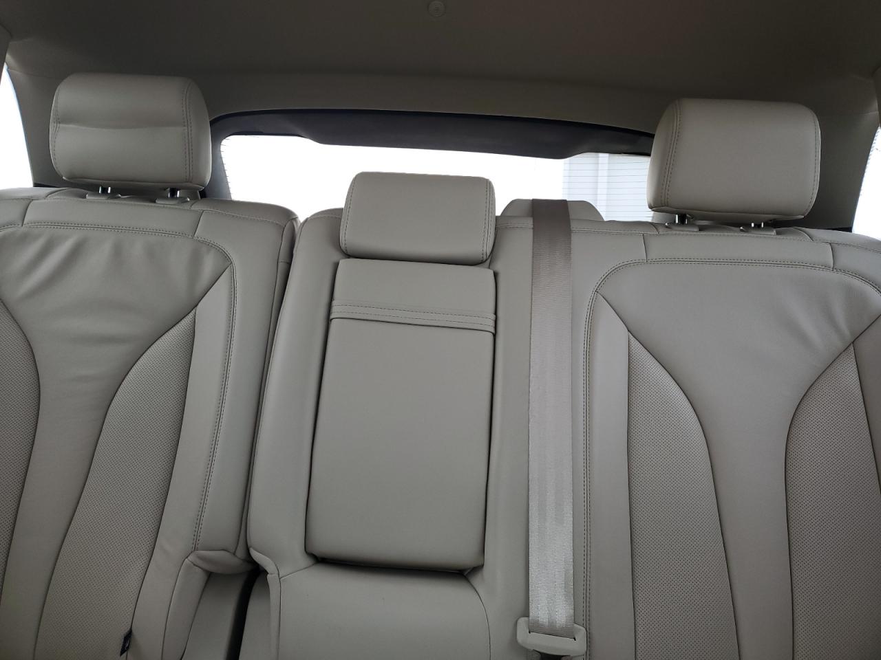 Lincoln Nautilus Image 13