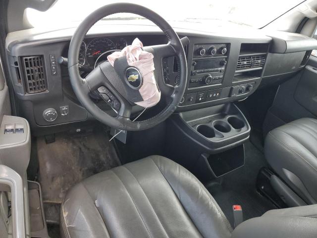 Chevrolet Express Image 10