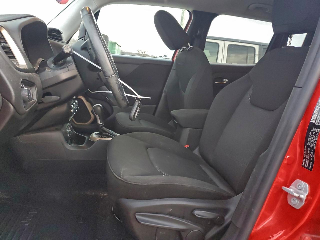 Jeep Renegade Latitude Image 5