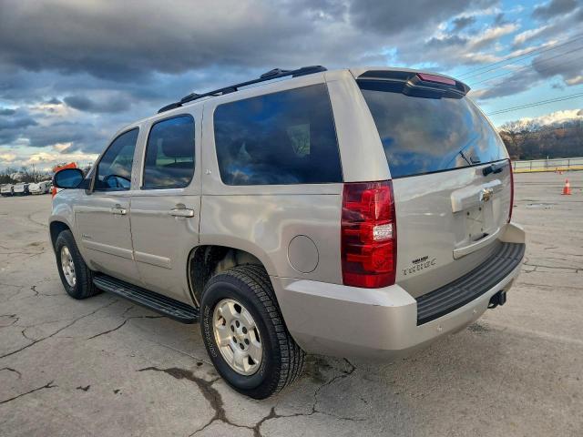 Chevrolet Tahoe C1500 Image 6