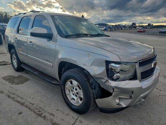 Chevrolet Tahoe C1500 Image 2