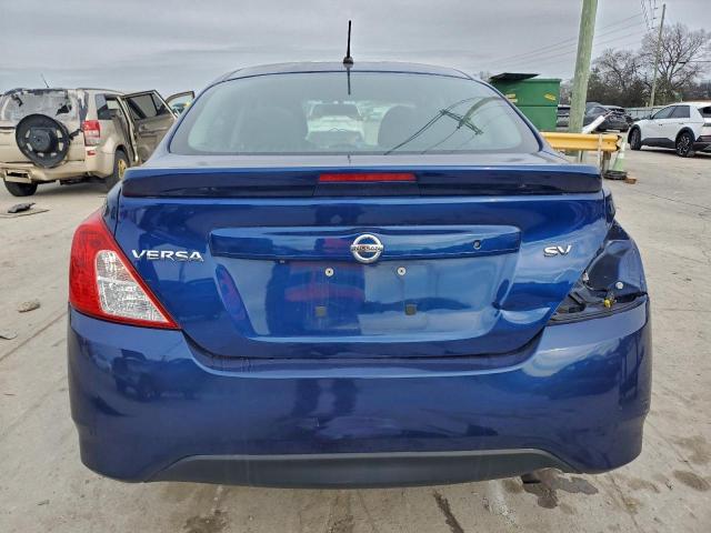 Nissan Versa S Image 13