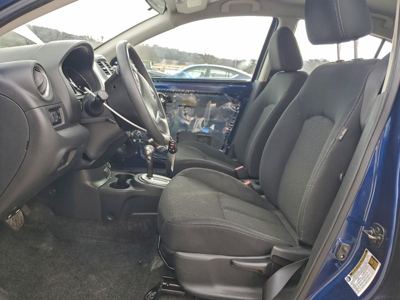 Nissan Versa S Image 7