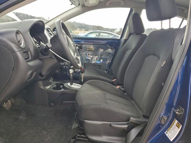 Nissan Versa S Image 7