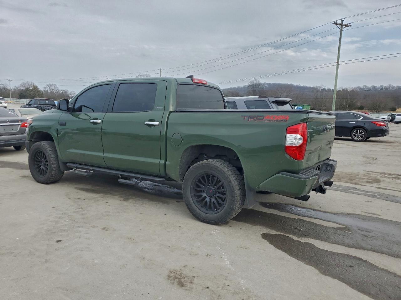 Toyota Tundra Crewmax Limited Image 7