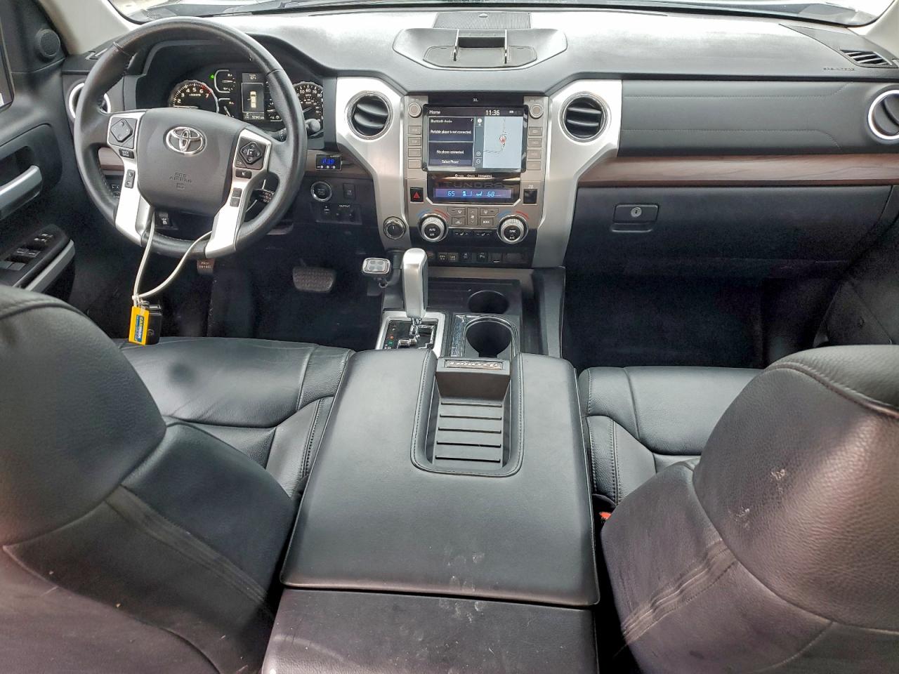 Toyota Tundra Crewmax Limited Image 6