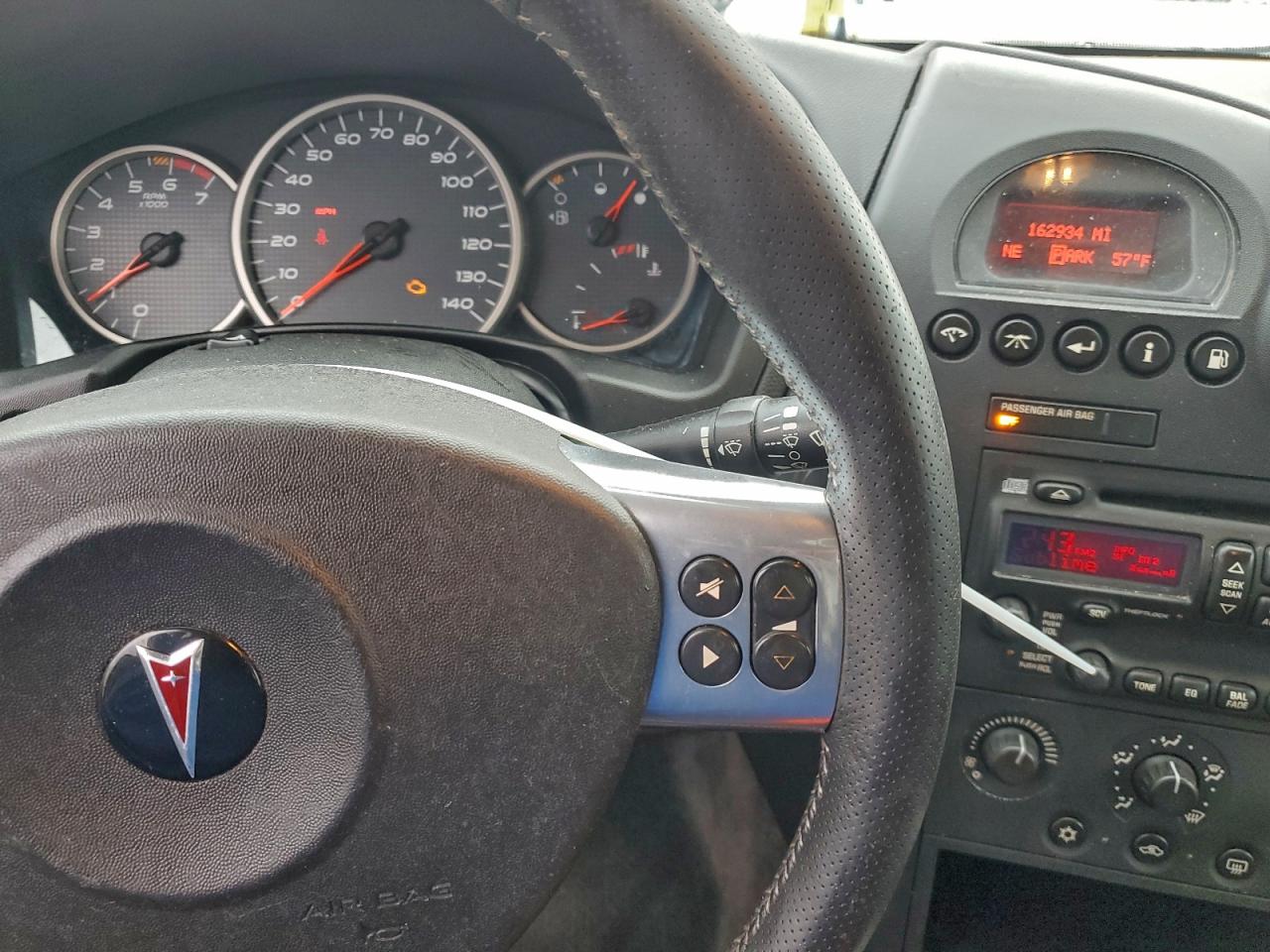 Pontiac Grandprix Image 10