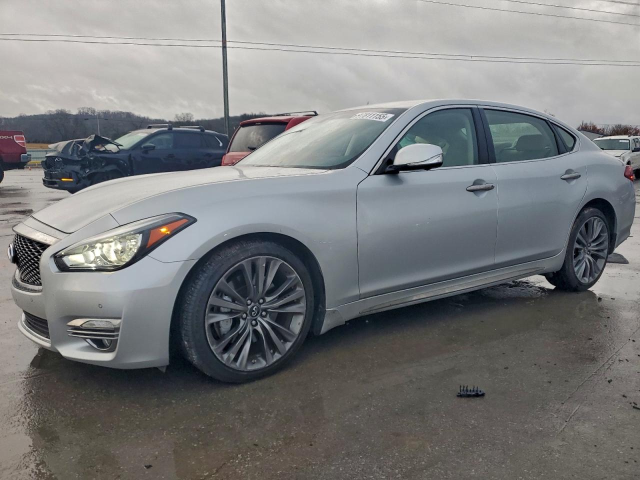 INFINITI Q70 3.7 Luxe Image 1