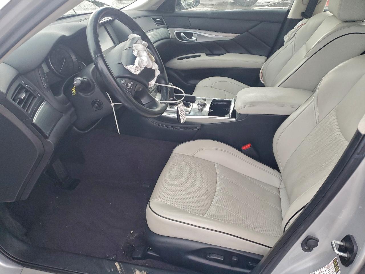 INFINITI Q70 3.7 Luxe Image 6