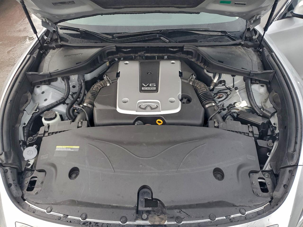 INFINITI Q70 3.7 Luxe Image 5