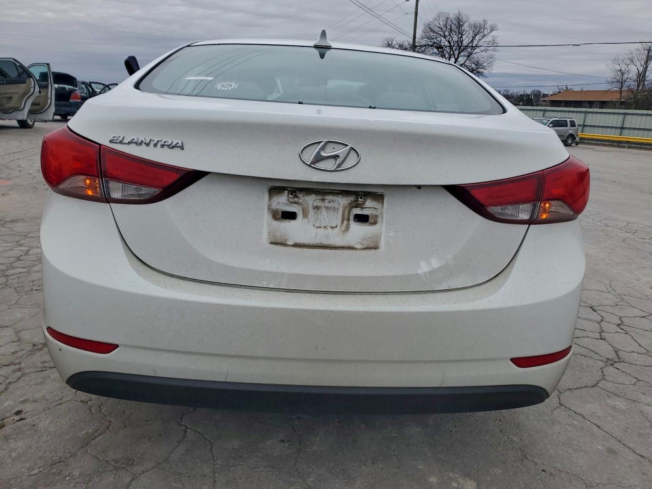 Hyundai ELANTRA Se Image 12