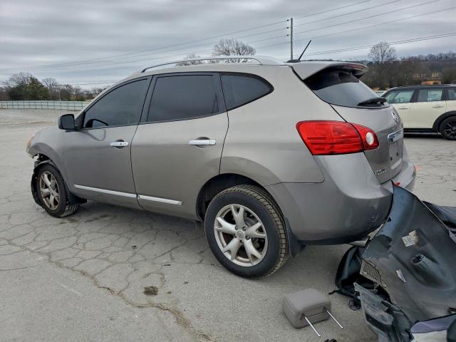 Nissan Rogue S Image 3