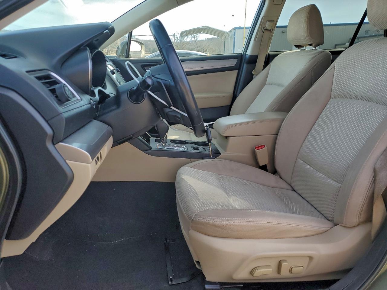 Subaru Outback 2.5i Premium Image 8