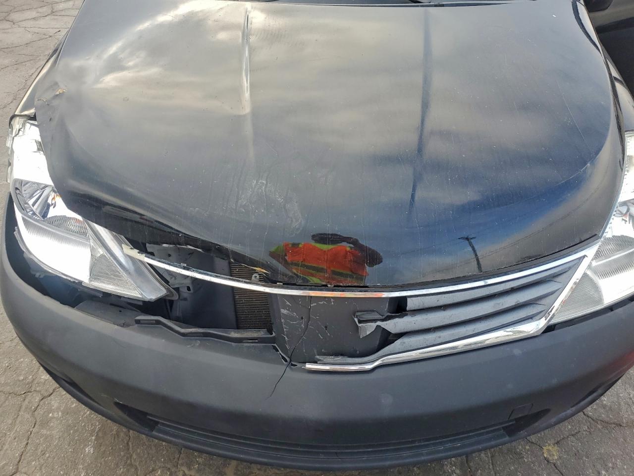 Nissan Versa S Image 7