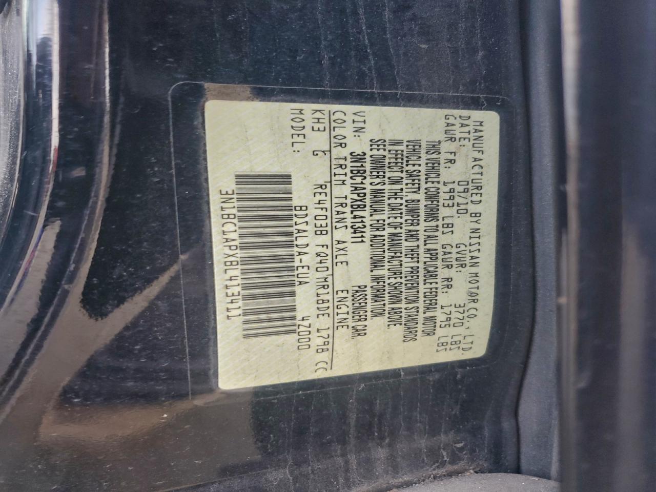 Nissan Versa S Image 12