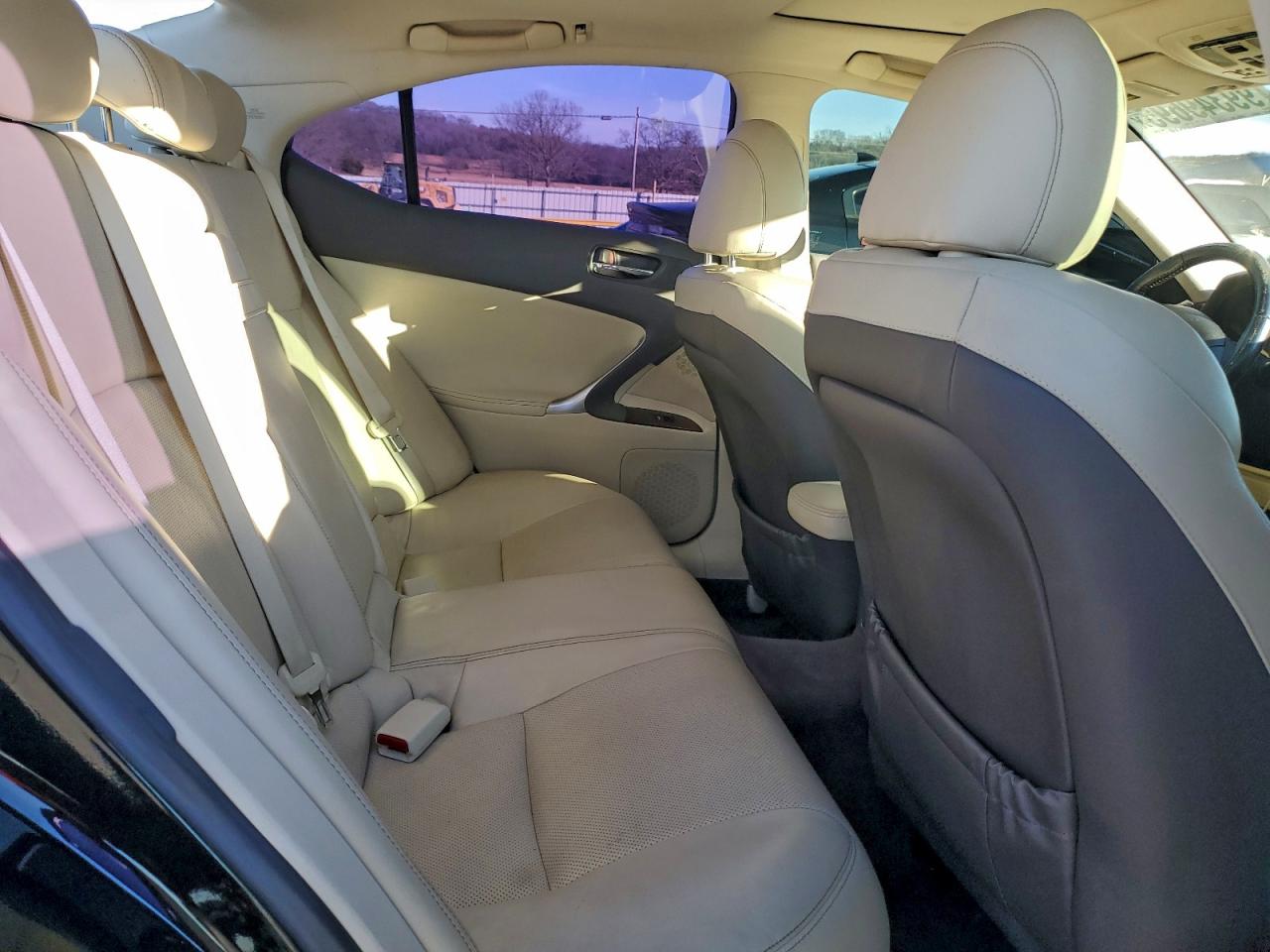 Lexus Is 350 Image 6