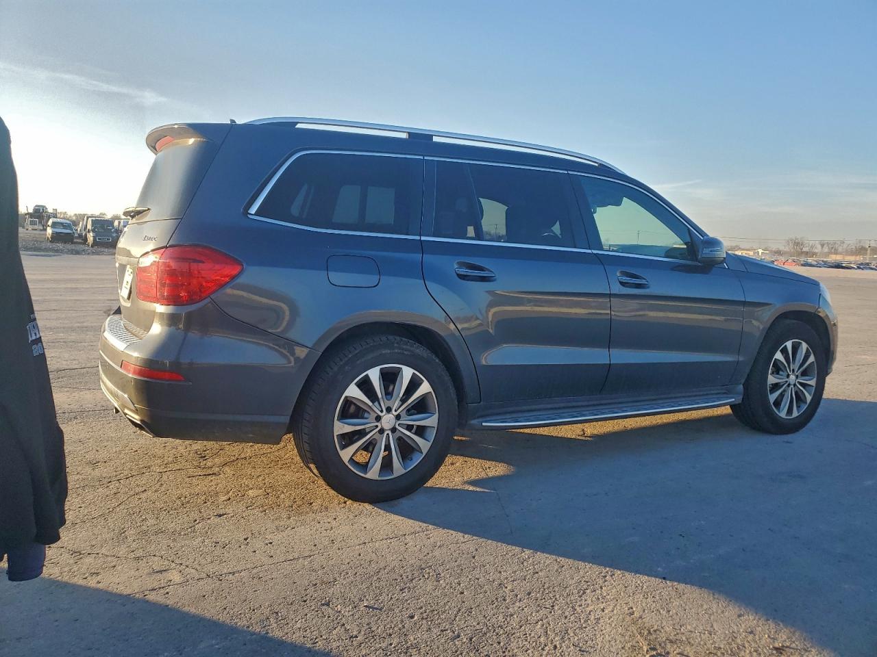 Mercedes-Benz G-Class 450 4matic Image 3