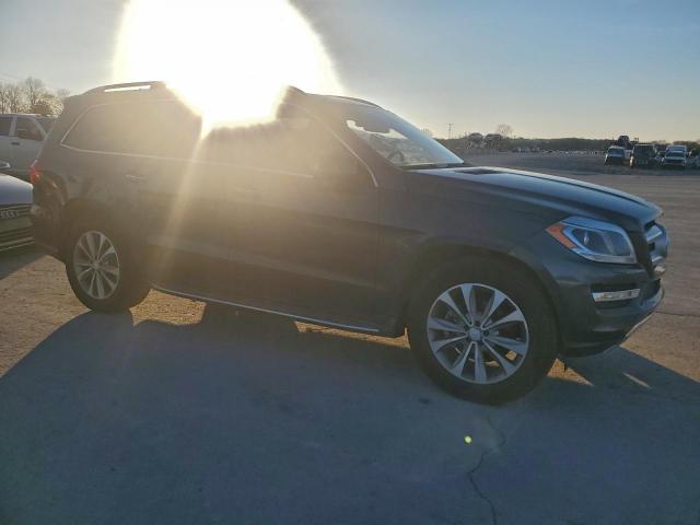 Mercedes-Benz G-Class 450 4matic Image 12