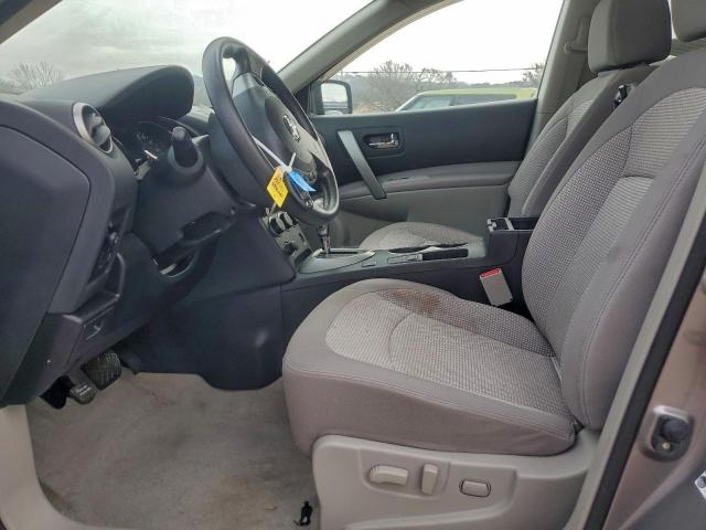 Nissan Rogue S Image 9