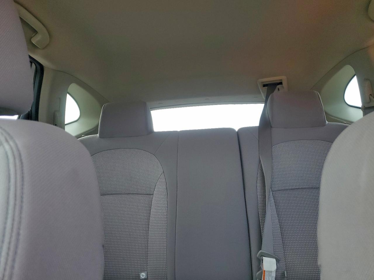 Nissan Rogue S Image 6