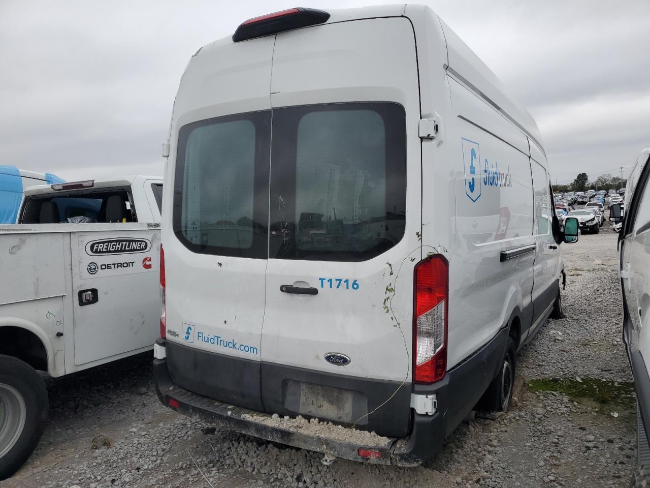 Ford Transit T-250 Image 3