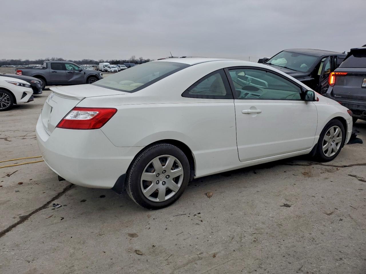 Honda Civic Lx Image 6