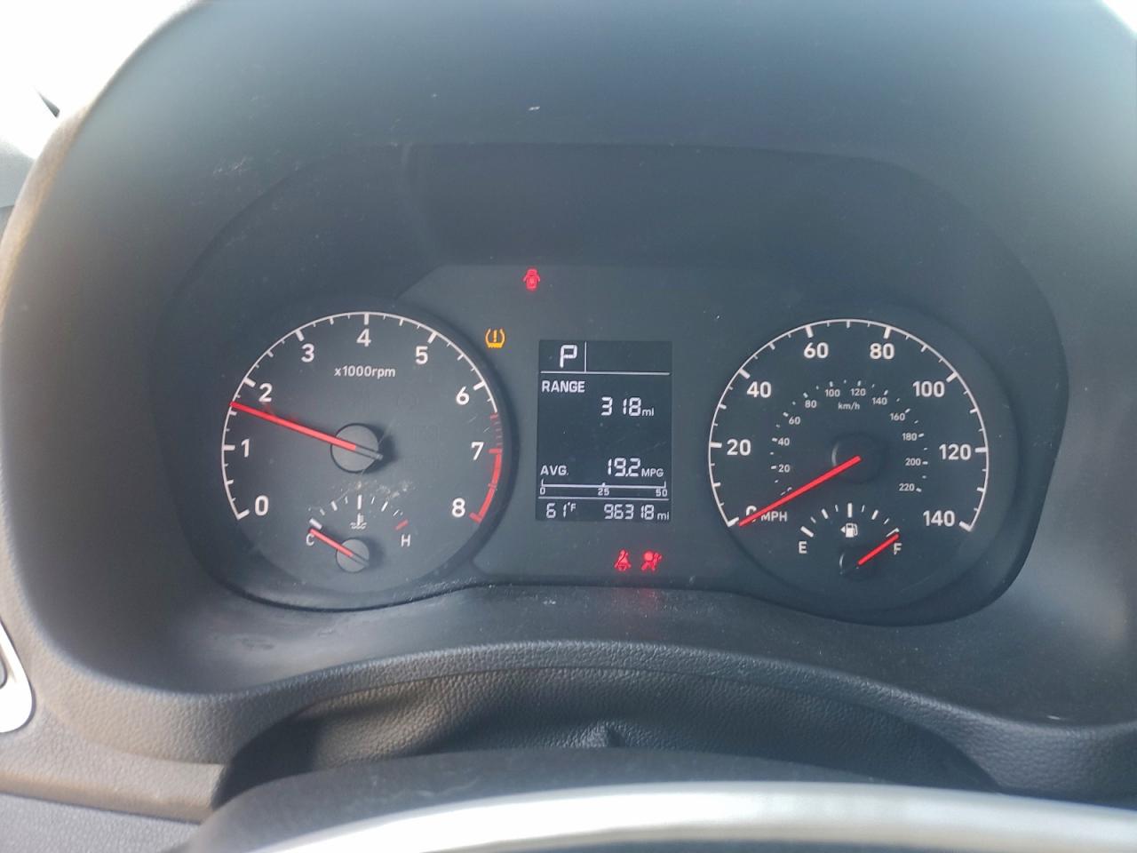 Hyundai ACCENT Se Image 11